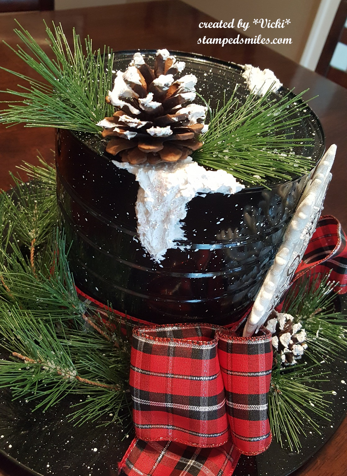 Vicki-Christmas centerpiece-snowman hat-3