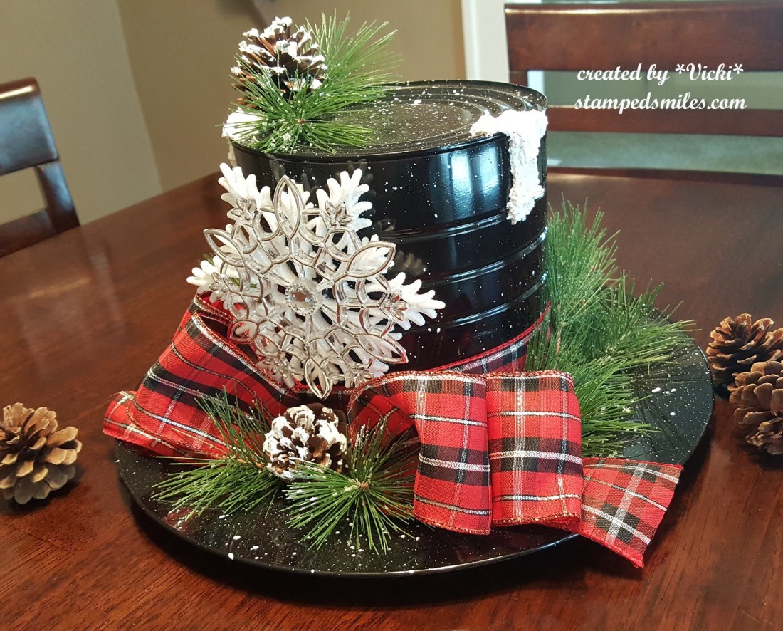 Vicki-Christmas Centerpiece-Snowman hat1