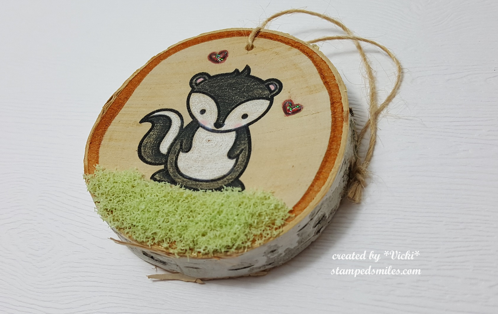Vicki-LFSkunk-WoodSlice1