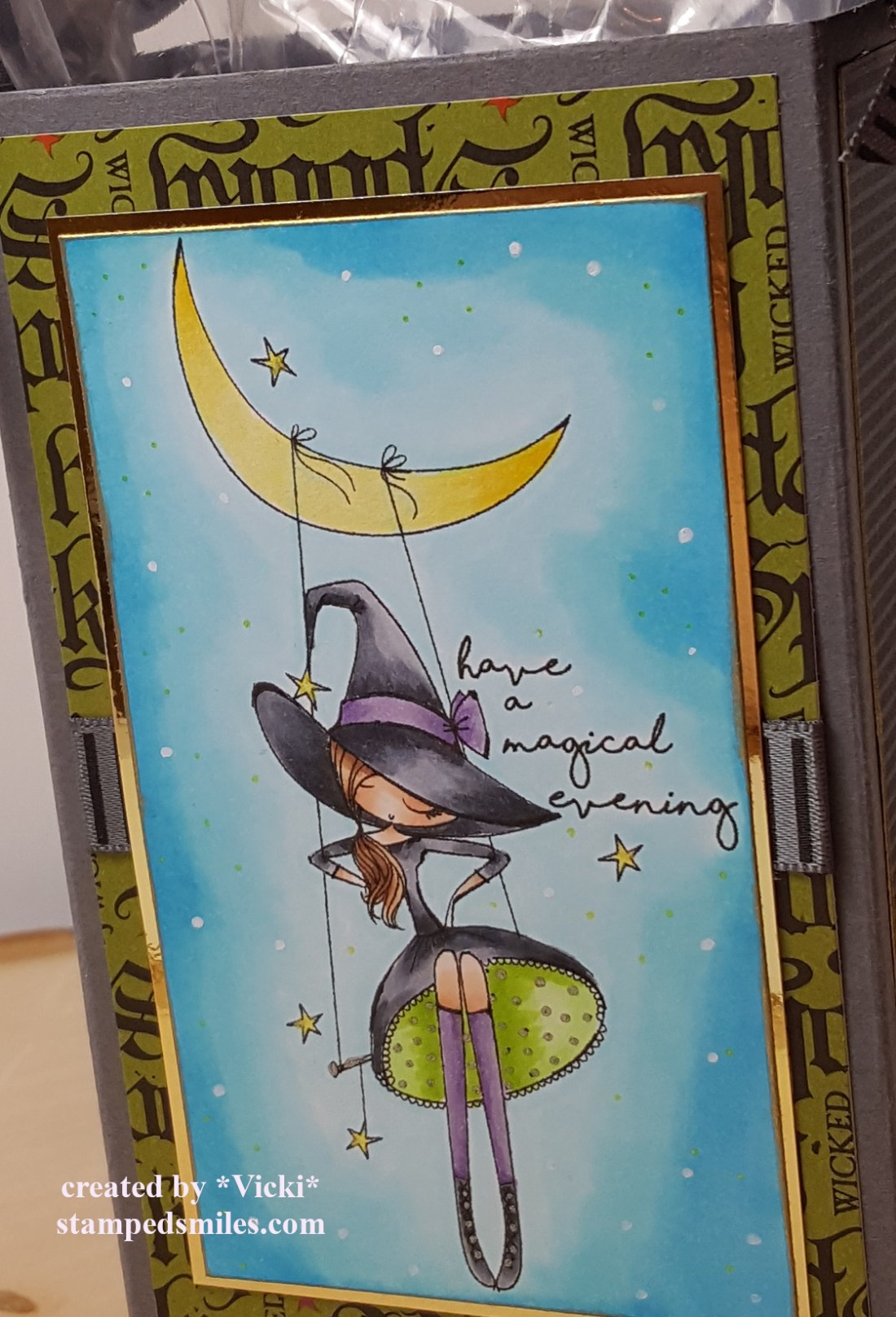 Vicki-CCT551-ADU-close