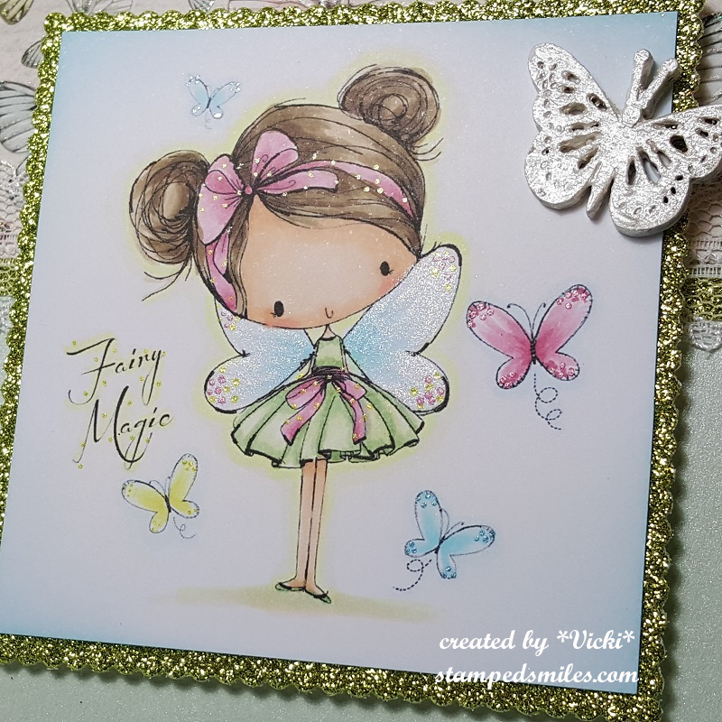 Vicki-CCT569-ADUWings-close