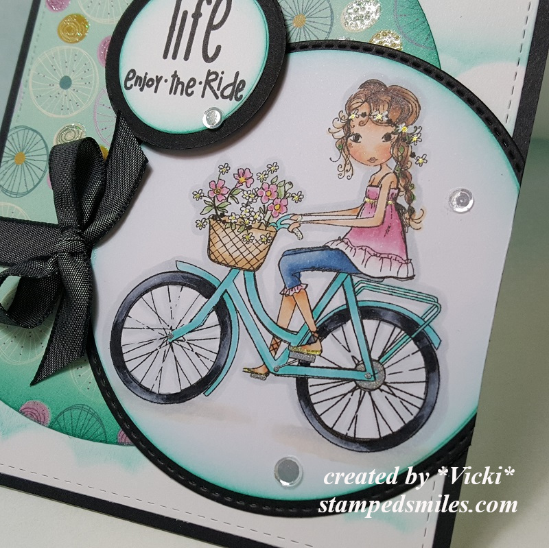 Vicki-CCT594-ADU-close