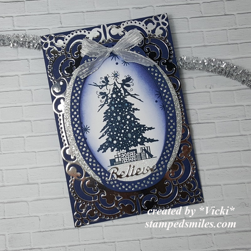 Vicki-LavinaChristmas-flat