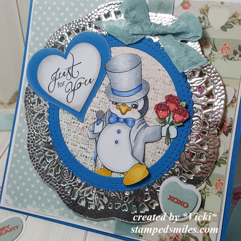 Vicki-2CCC35-JansDigi-BlueRitz-close